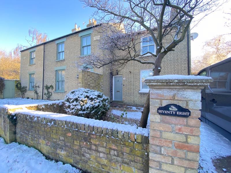 2 bed semidetached house to rent in High Street, Oakington, Cambridge