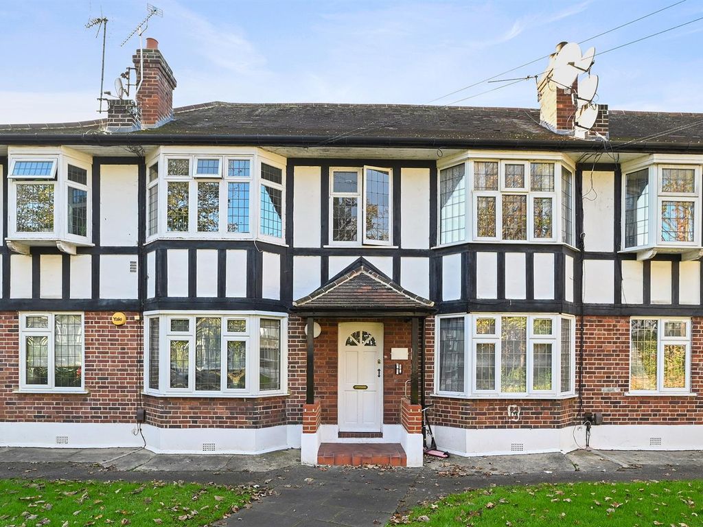 2 bed flat for sale in Tudor Court, Walthamstow, London E17 Zoopla