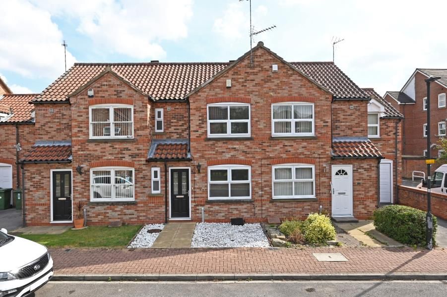 2 bed terraced house to rent in Hansom Place, Wigginton Road, York YO31
