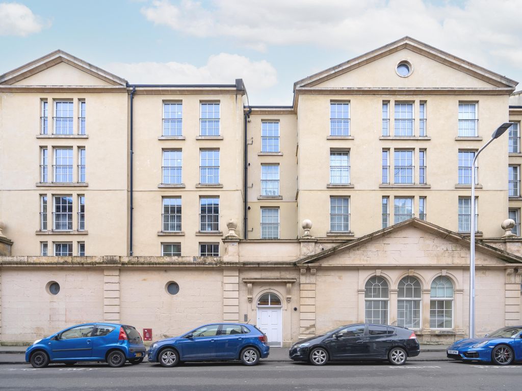 2 bed flat to rent in Valleyfield Street, Edinburgh EH3, £1,700 pcm Zoopla