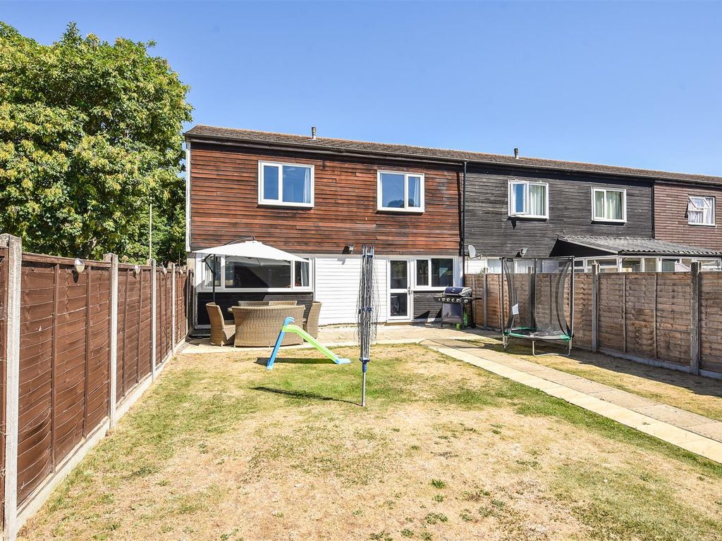 2 bed property for sale in Pilgrims Way, Andover SP10 Zoopla