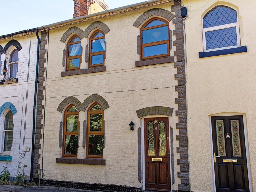 3 bed terraced house for sale in Midland Cottages, Wigston LE18, £