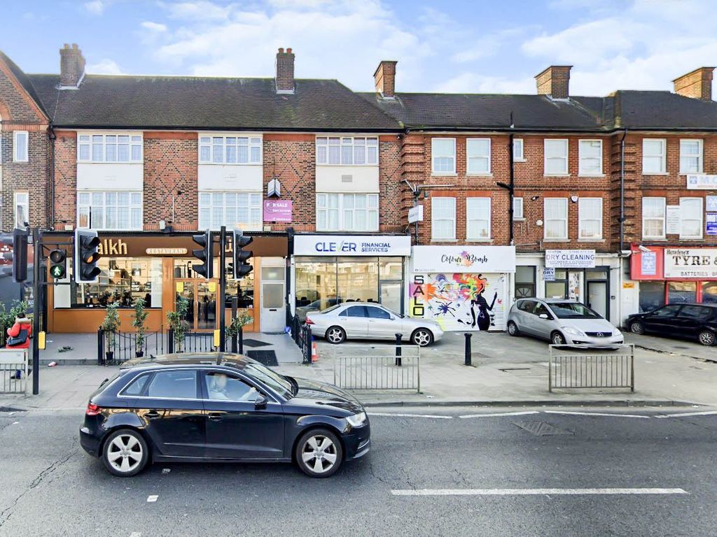 2 bed flat to rent in Kenton Road, Kenton, Harrow HA3 Zoopla