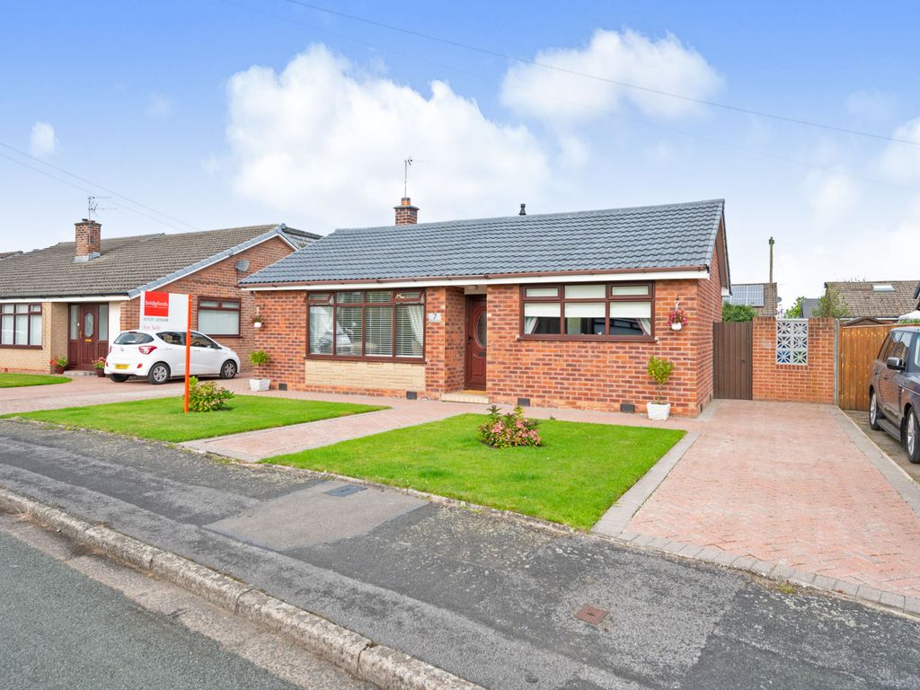 2 bed bungalow for sale in Eastwood Road, Burtonwood, Warrington WA5