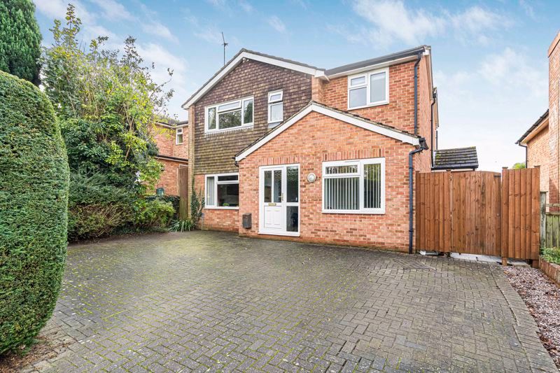 4 bed detached house for sale in Crafts End, Chilton, Didcot OX11, £