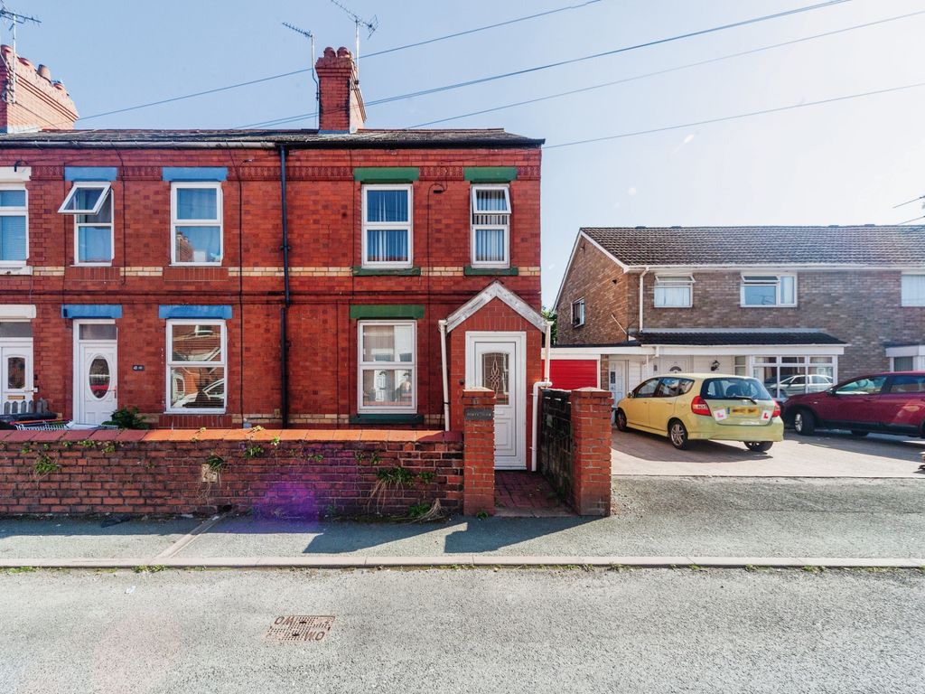2 bed end terrace house for sale in Park Street, Wrexham LL11, £120,000