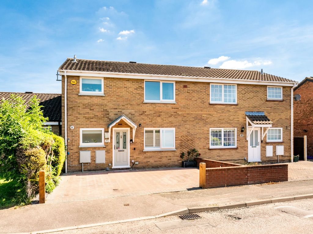 3 bed terraced house for sale in Bramley Avenue, Melbourn SG8 Zoopla