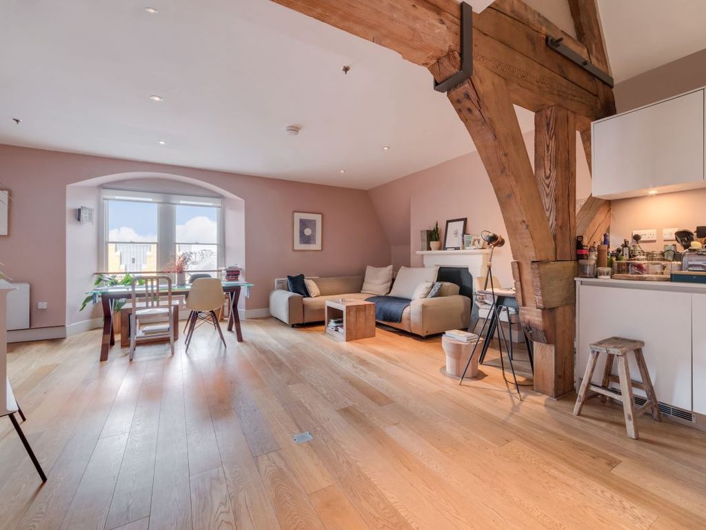 1 bed flat for sale in Apartment 420 St. Pancras Chambers, Euston Road, London NW1, £825,000