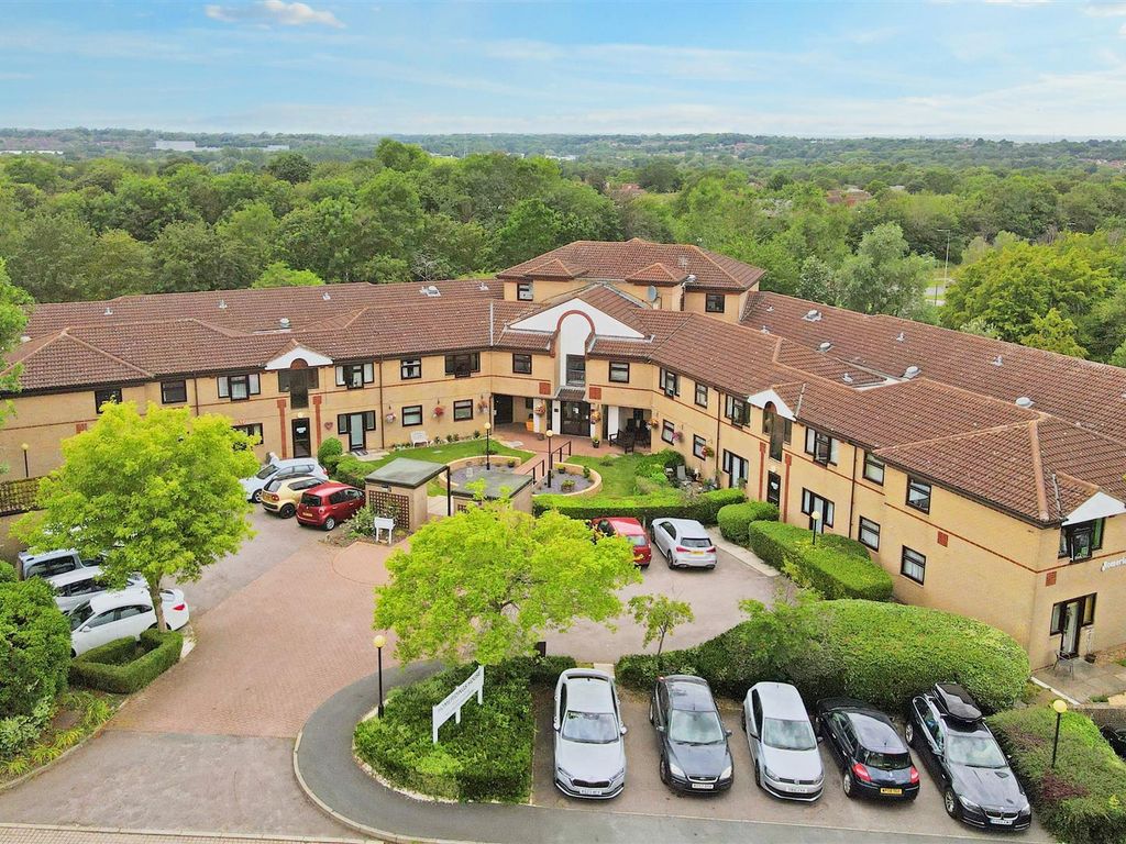 1 bed flat for sale in Homeridings House, Heelands, Milton Keynes MK13