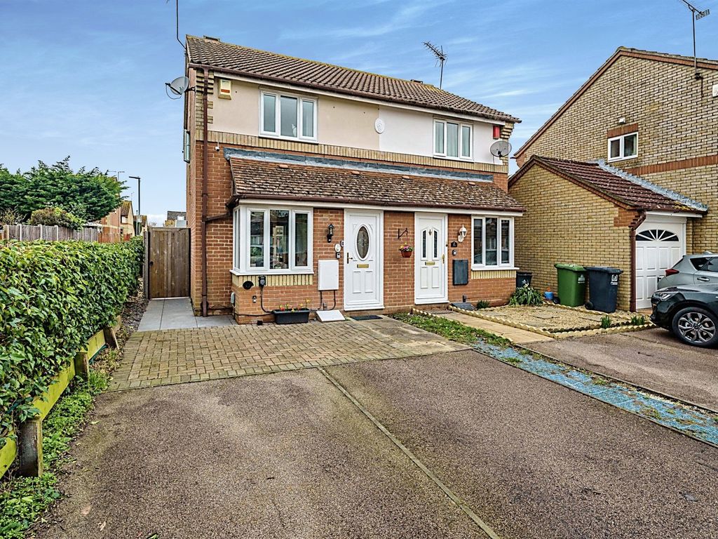 2 bed semidetached house for sale in Denny Gate, Cheshunt, Waltham