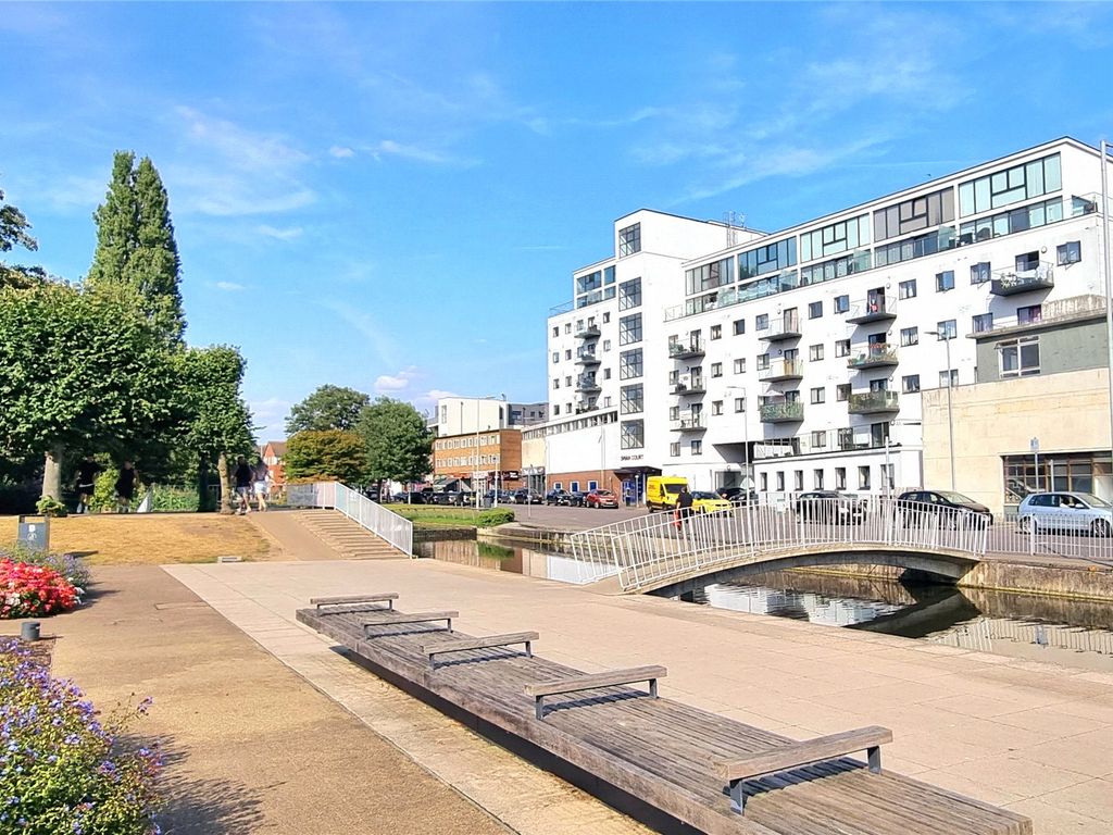 1 bed flat to rent in Waterhouse Street, Hemel Hempstead, Hertfordshire