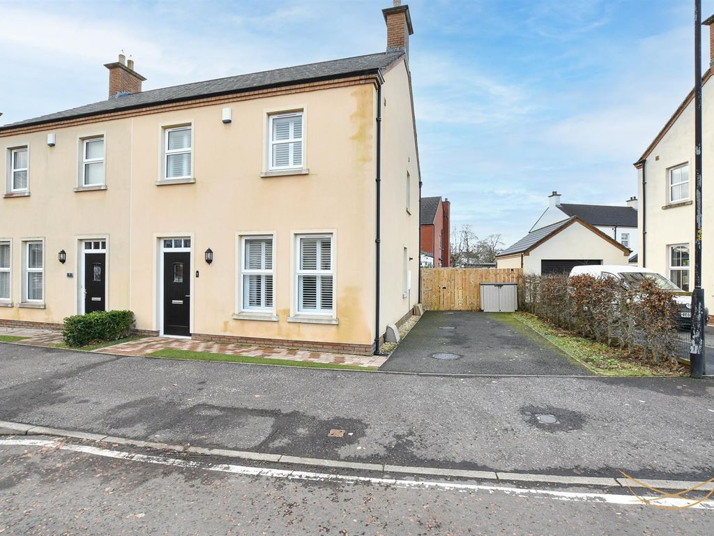 3 bed property for sale in Readers Way, Ballyclare BT39, £185,000 Zoopla