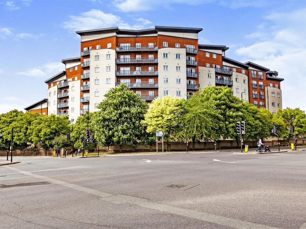 1 bed flat for sale in Aspects Court, Slough SL1 Zoopla