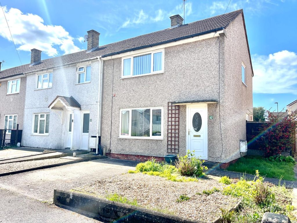 2 bed end terrace house for sale in Queens Road, Warmley, Bristol BS30