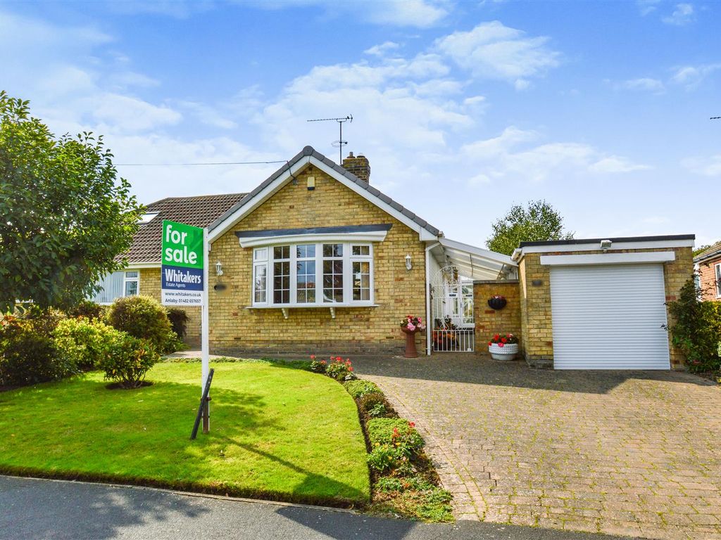 2 bed semidetached bungalow for sale in Mill Lane, Kirk Ella, Hull