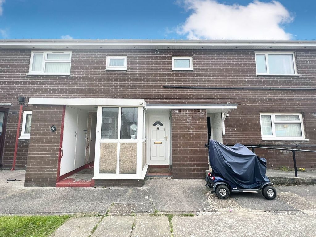 3 bed flat for sale in Kilmory Place, Bispham FY2 Zoopla