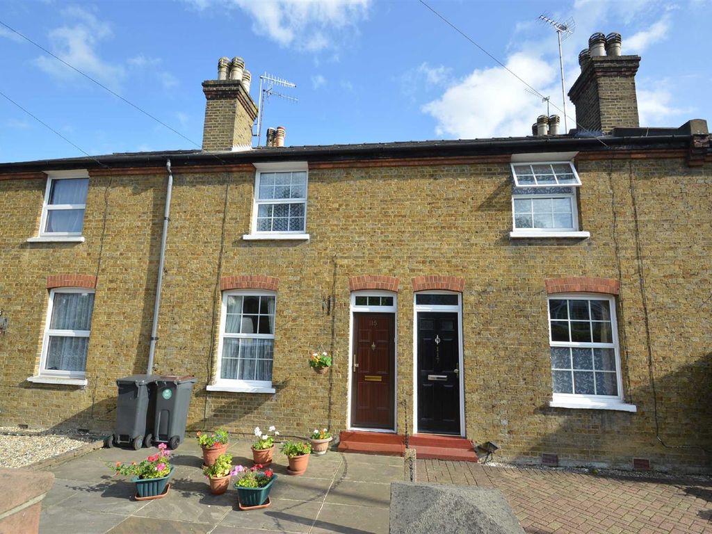 3 bed terraced house for sale in Chipstead Valley Road, Coulsdon CR5