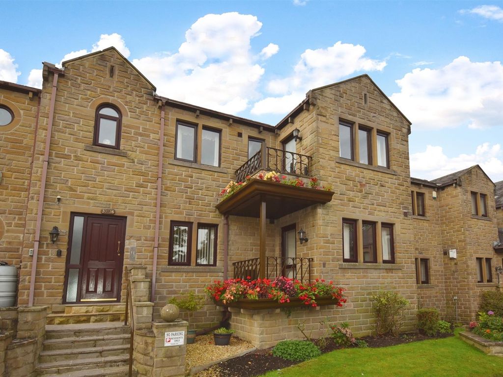 2 bed flat for sale in Hall Lee Fold, Lindley, Huddersfield HD3, £