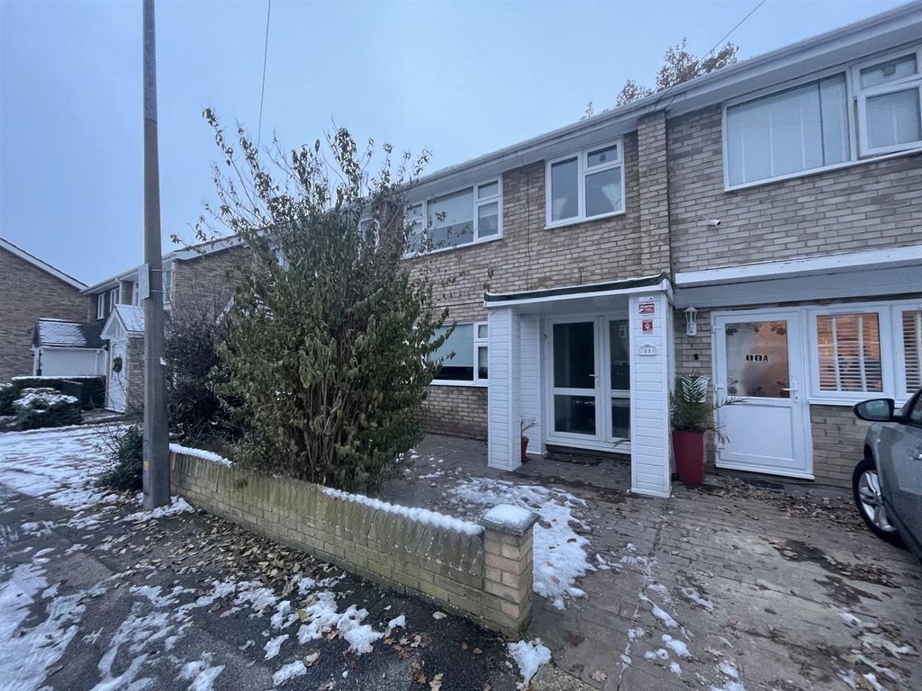 3 bed terraced house for sale in Northlands Close, StanfordLeHope