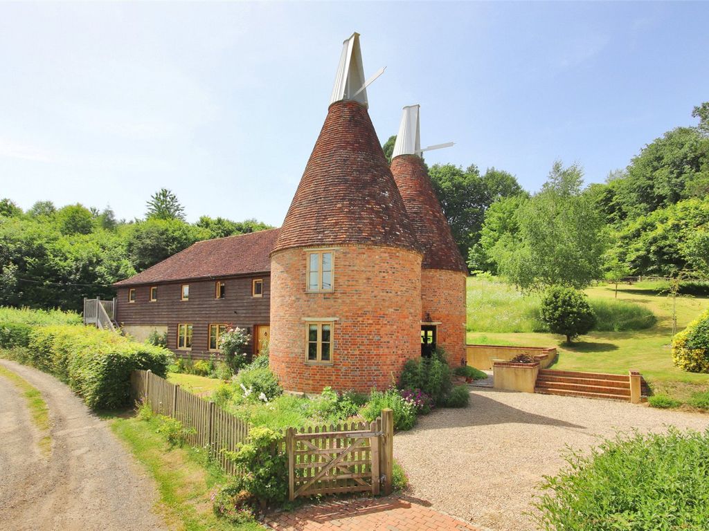 4 bed detached house for sale in Ticehurst Road, Hurst Green