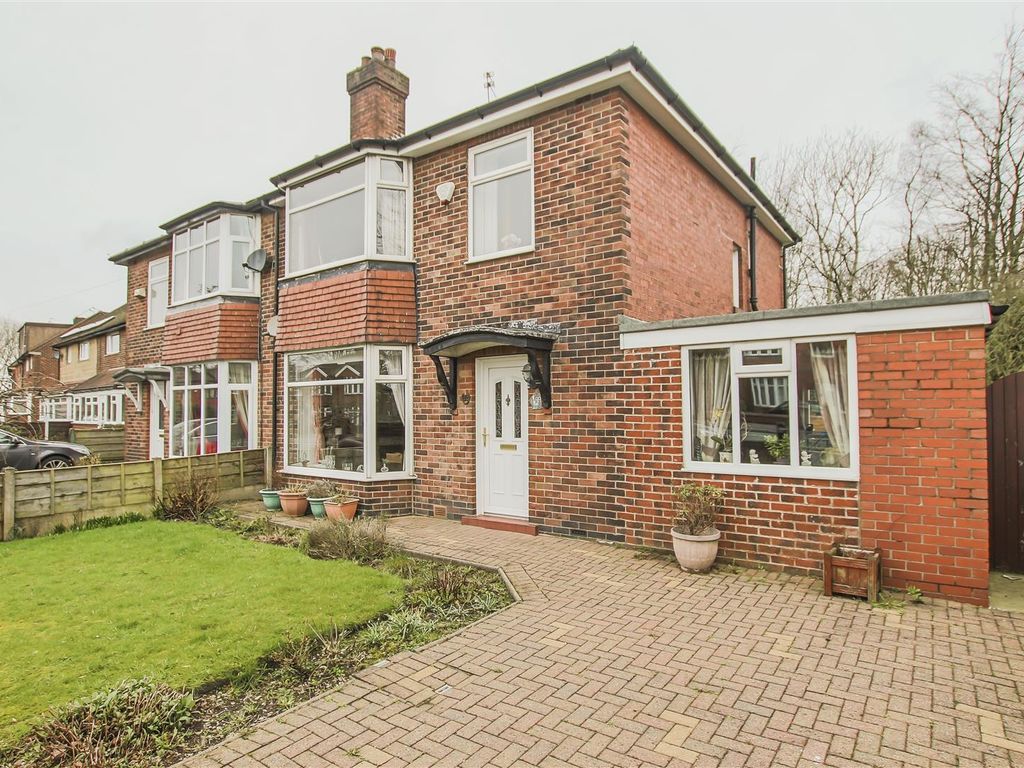 3 bed property for sale in Kingsway, Rochdale OL16, £220,000 Zoopla