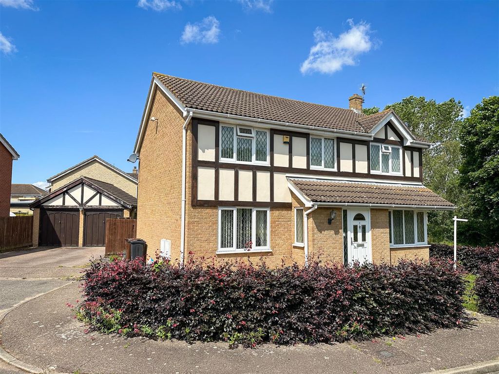 4 bed detached house for sale in Causeway Reach, Raycliff Avenue