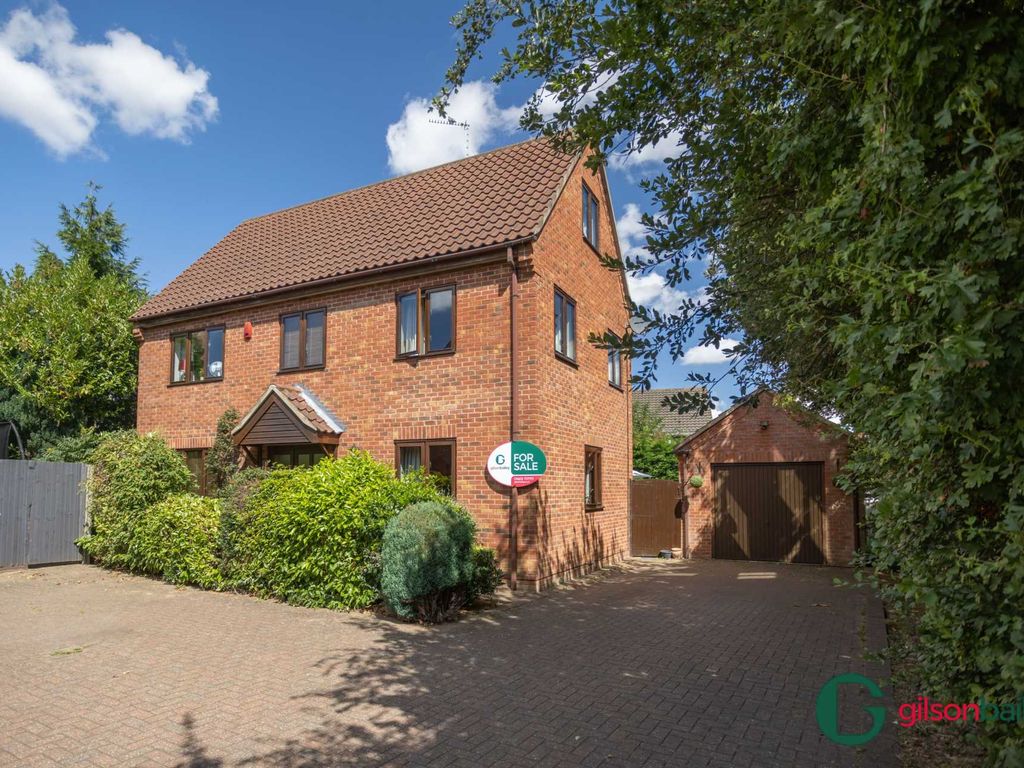 5 bed detached house for sale in Old Market Close, Acle NR13 Zoopla