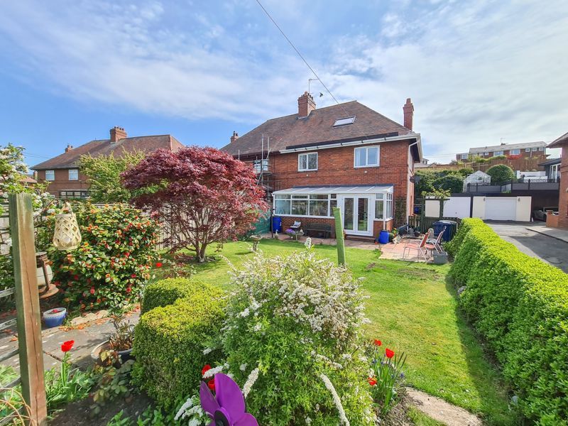 3 bed semidetached house for sale in Barlow Lane, BlaydonOnTyne NE21