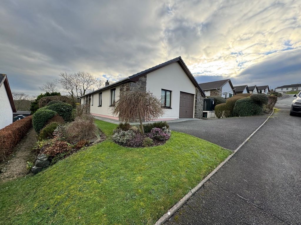 3 bed bungalow for sale in Rhiwgoch, Aberaeron SA46, £325,000 Zoopla