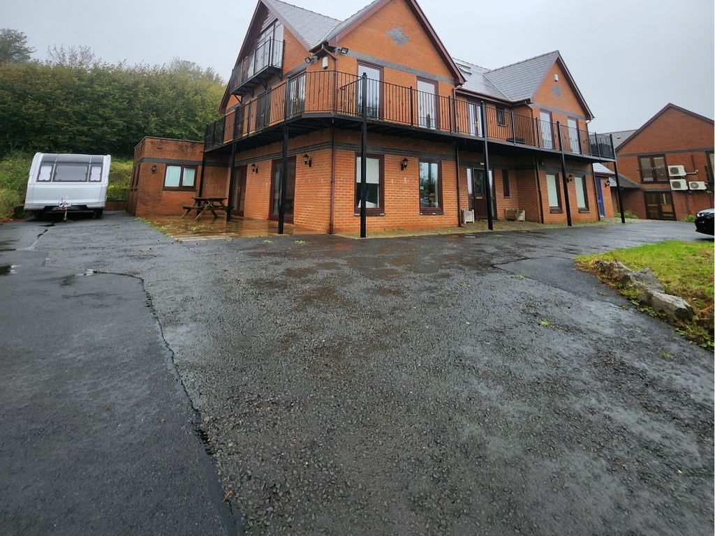 Office to let in Ferry Road, Kidwelly SA17, £36,170 pa Zoopla