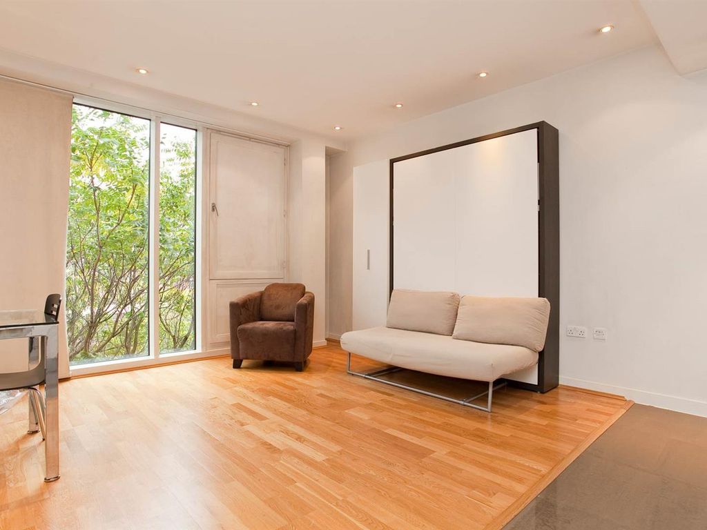 Cubitt Building, Grosvenor Waterside, Gatliff Road, London SW1W