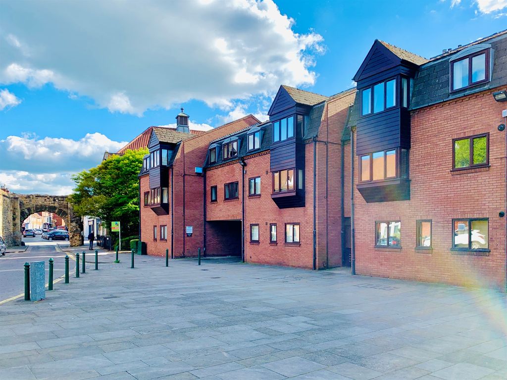 2 bed flat for sale in Newport Court, Newport, Lincoln LN1 Zoopla