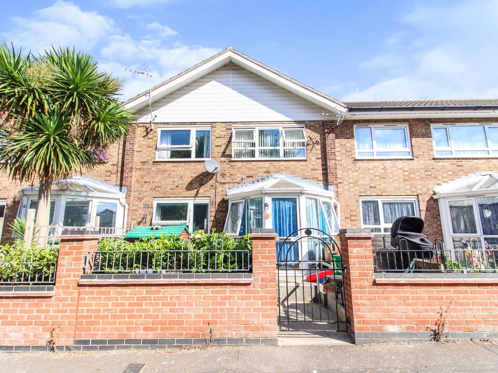 Patterson Close, Great Yarmouth, Norfolk NR30