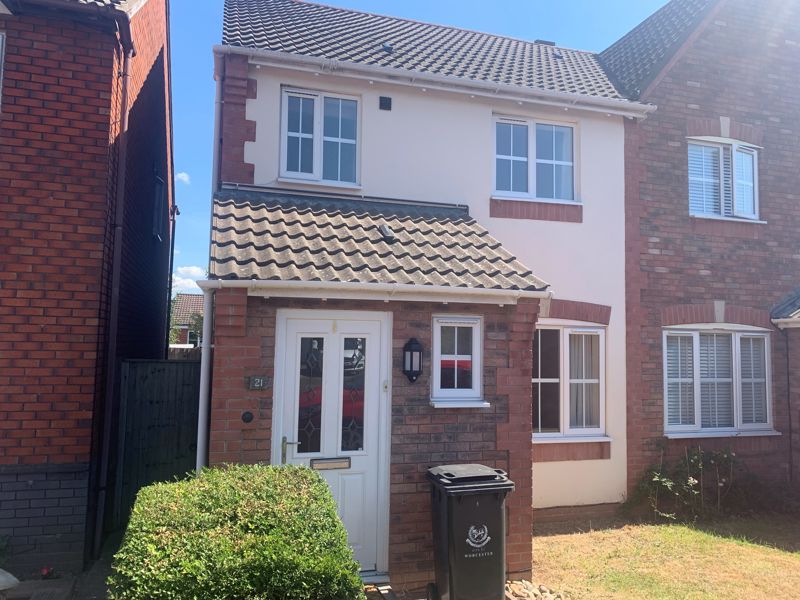 3 bed semidetached house to rent in Damaskfield, Warndon, Worcester