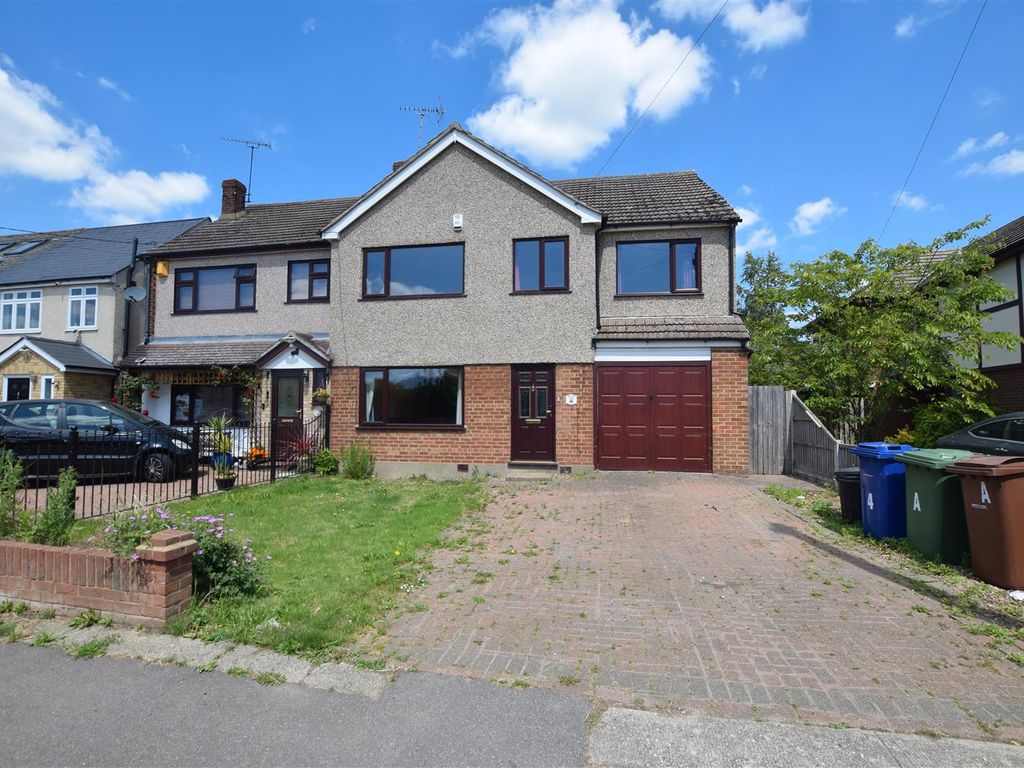 5 bed semidetached house for sale in Hillcrest Road, HorndonOnTheHill, StanfordLeHope SS17