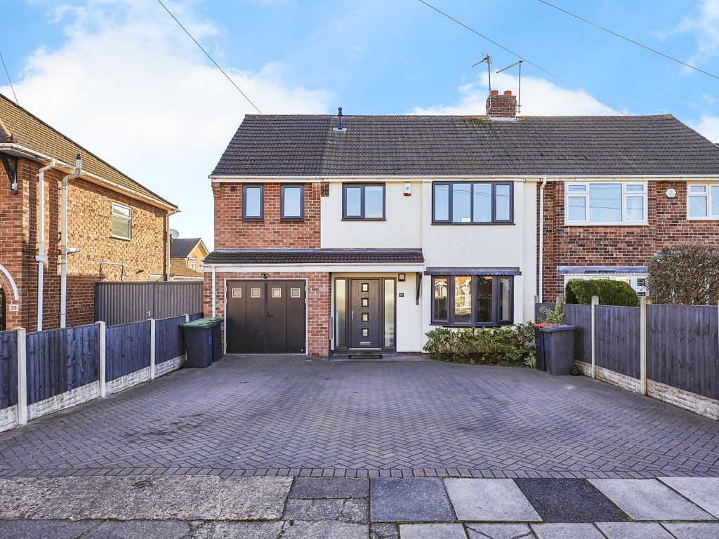 4 bed semidetached house for sale in Kirkham Drive, Nottingham NG9, £
