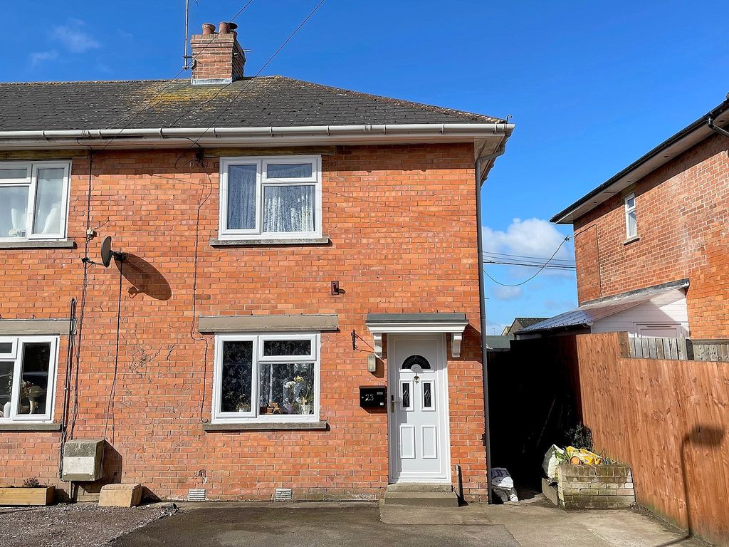 2 bed end terrace house for sale in Wincanton, Somerset BA9 Zoopla