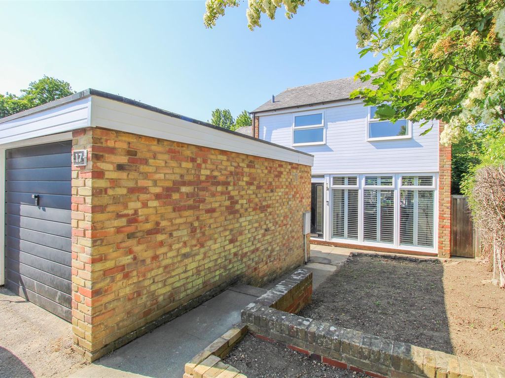 3 bed end terrace house for sale in Swallows, Harlow CM17 Zoopla