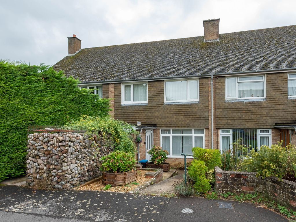 3 bed terraced house for sale in Windrush Way, Standlake OX29, £315,000