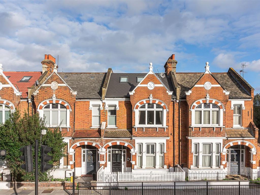 Fulham Palace Road, London SW6  