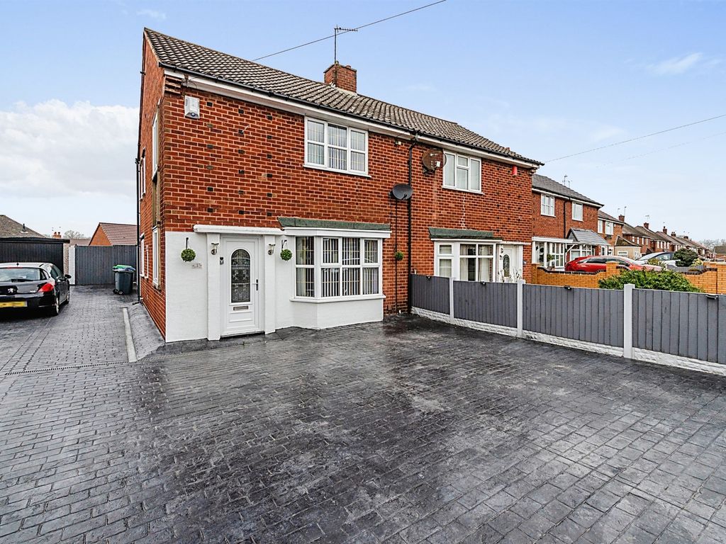 3 bed semidetached house for sale in Coronation Road, Wednesbury WS10