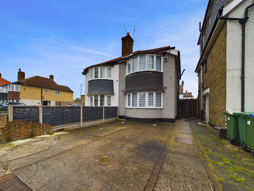 2 bed semidetached house for sale in Lyme Road, Welling, Kent DA16, £