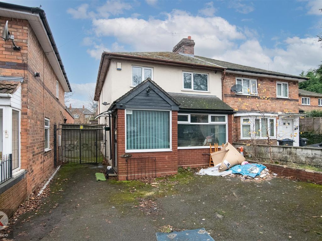 3 bed semidetached house for sale in Churchill Road, Bordesley Green, Birmingham B9, £237,500