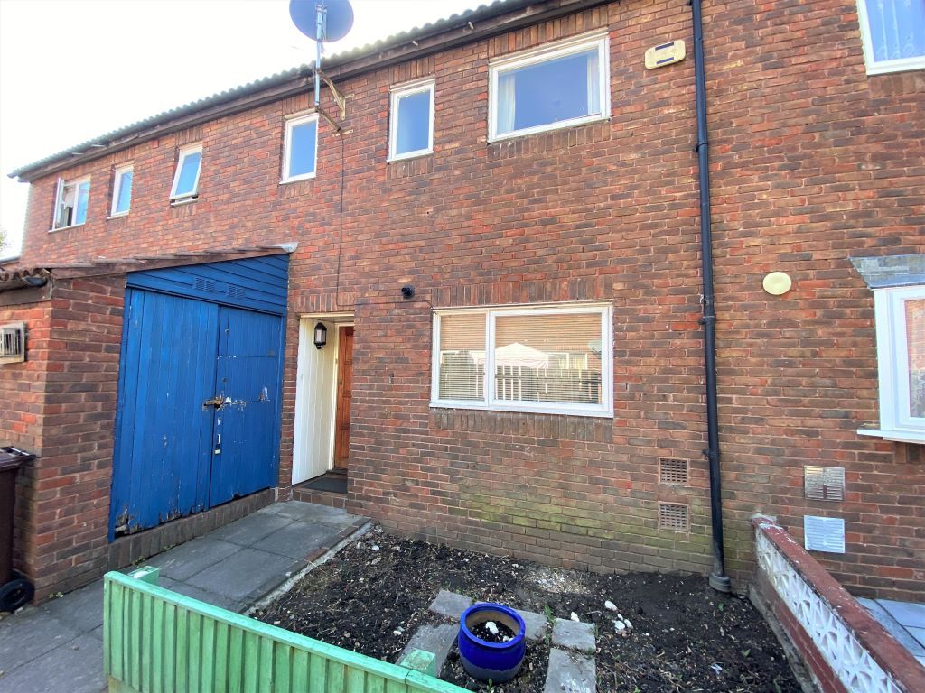 3 bed terraced house for sale in Rosebery Gardens, Sutton SM1 Zoopla