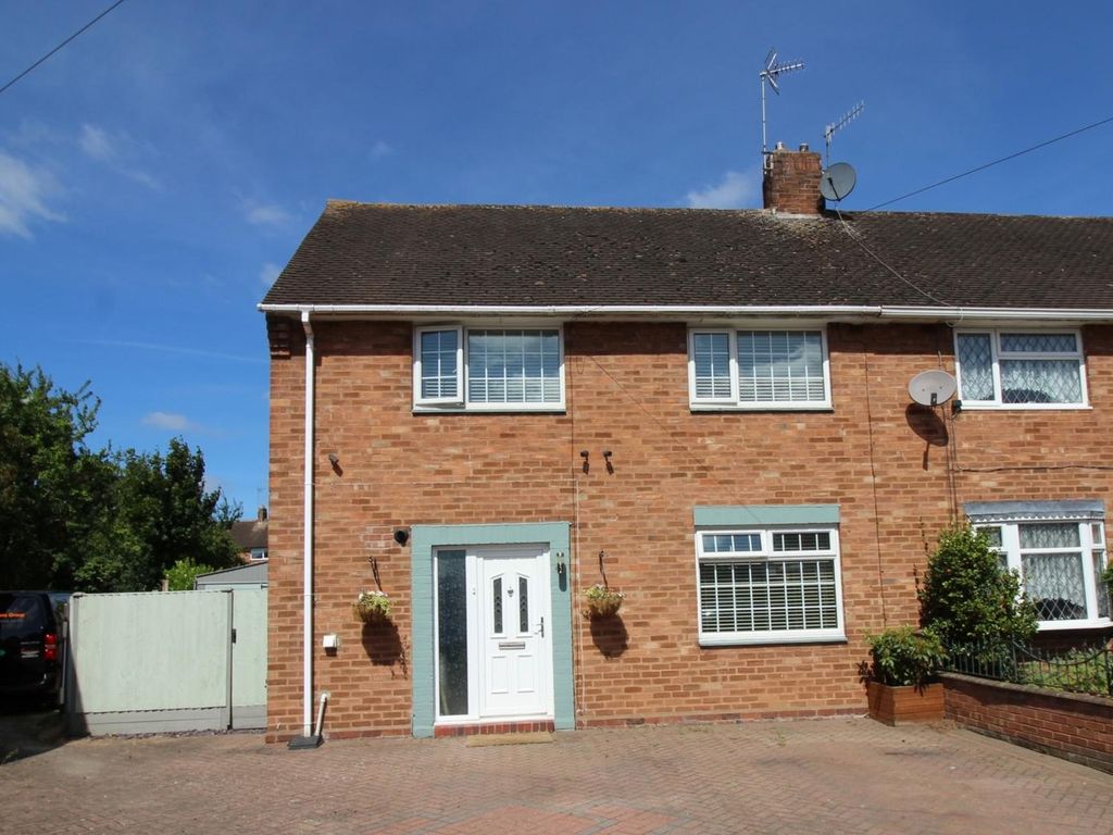 3 bed semidetached house for sale in Wilton Avenue, Kidderminster DY11