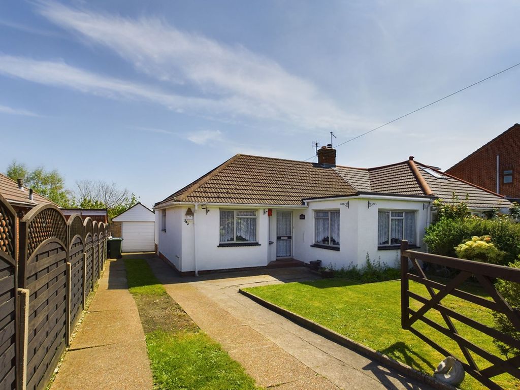 3 bed bungalow for sale in Kathleen Road, Southampton SO19 Zoopla