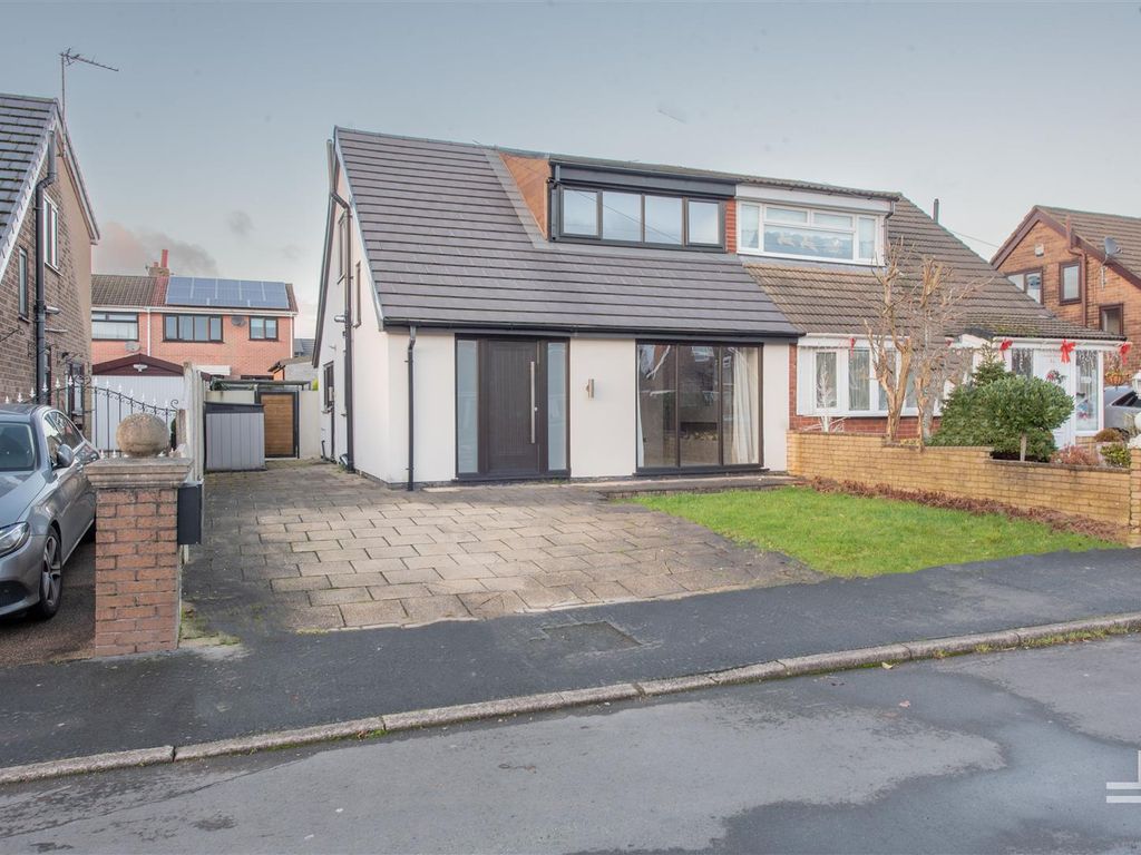 3 bed semidetached house for sale in Millingford Avenue, Golborne