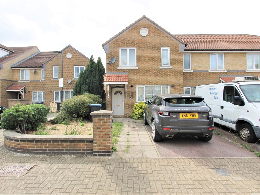 3 bed end terrace house for sale in Hudson Way, London N9 Zoopla