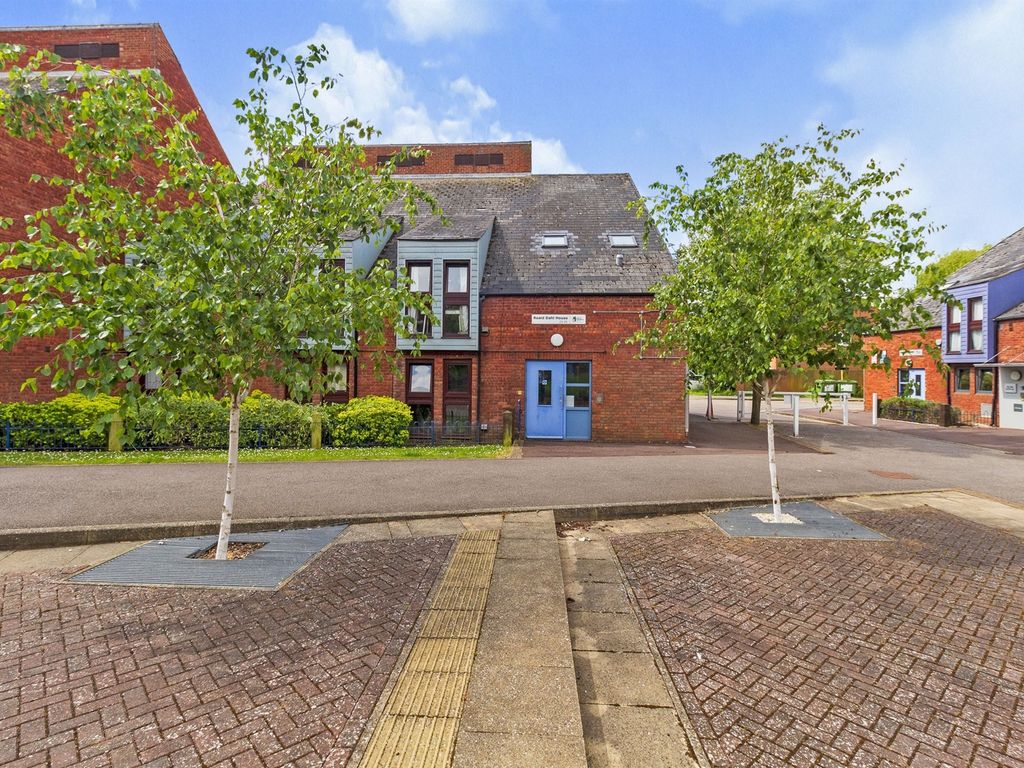 Studio for sale in Wycliffe End, Aylesbury HP19 Zoopla