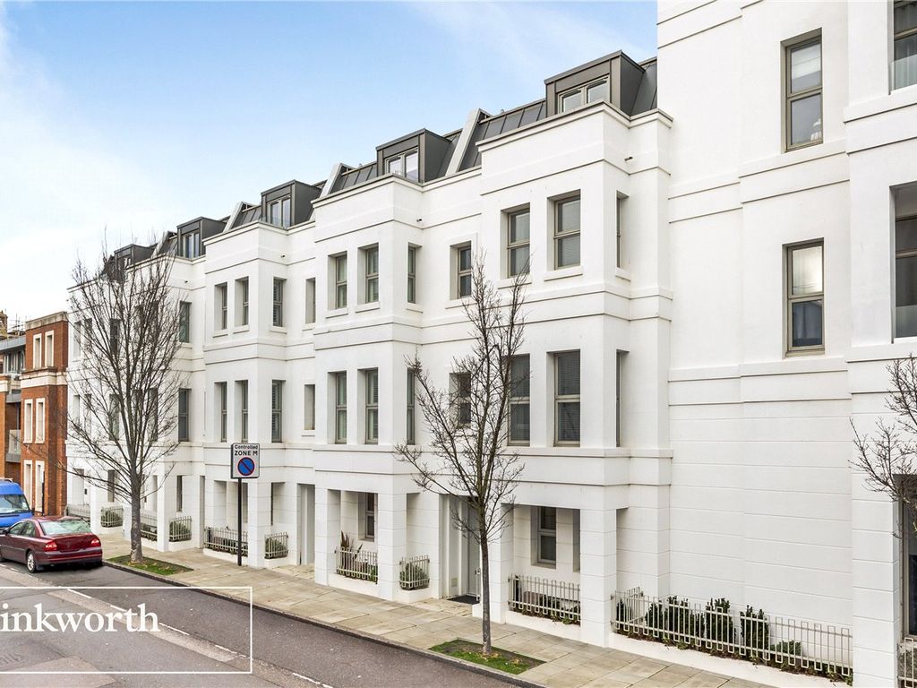 4 bed terraced house for sale in Lansdowne Road, Hove, East Sussex BN3